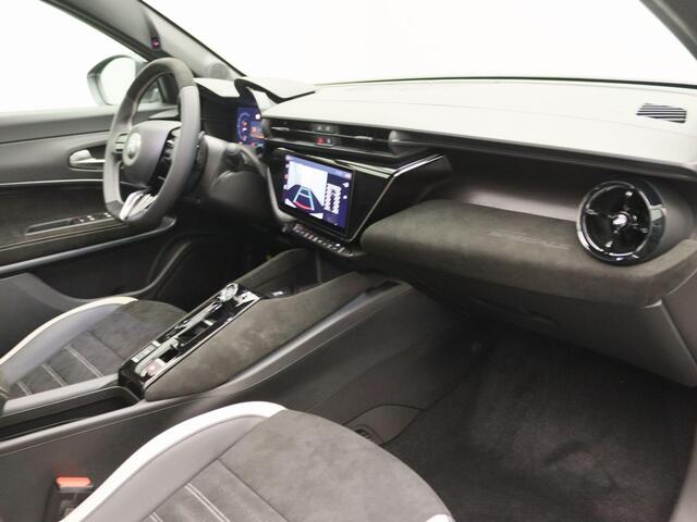 Alfa Romeo Junior 1.2 Turbo Hybrid Ibrida Sport Speciale | Alcantara | Panoramadak | Technopack | Speciale Actieprijs! |