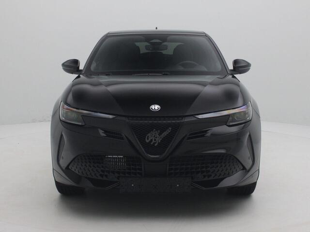 Alfa Romeo Junior 1.2 Turbo Hybrid Ibrida Ti | Techno Pack | LMV 18" | Panoramadak | Speciale Actie Korting! |
