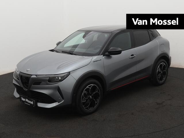 Alfa Romeo Junior Elettrica Speciale 54 kWh | Navigatie | Parkeersensoren | Camera | Stoelverwarming | Warmtepomp | LMV 18"|