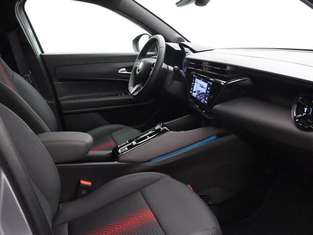 Alfa Romeo Junior Elettrica Speciale 54 kWh | Navigatie | Parkeersensoren | Camera | Stoelverwarming | Warmtepomp | LMV 18"|