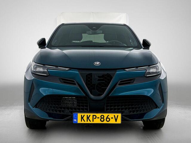 Alfa Romeo Junior 1.2 Turbo Hybrid Ibrida Speciale | Massage Stoelen | Keyless | Camera