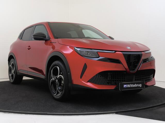 Alfa Romeo Junior 1.2 Turbo Hybrid Ibrida Speciale | Elek. Achterklep | Navigatie | Keyless | Vooruit Verwarming |