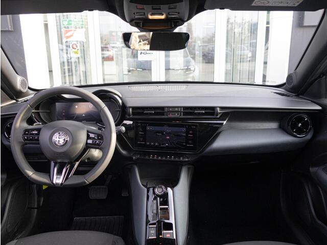 Alfa Romeo Junior 1.2 Turbo Hybrid Ibrida Speciale | ACC | LED |