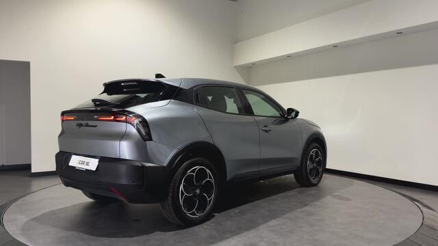 Alfa Romeo Junior Elettrica 54 kWh | Warmtepomp | ACC met stop & go | Apple CarPlay - Android Auto