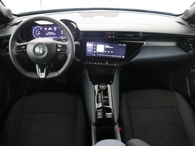 Alfa Romeo Junior 1.2 Turbo Hybrid Ibrida | LED | Parkeerhulp | Apple Carplay |