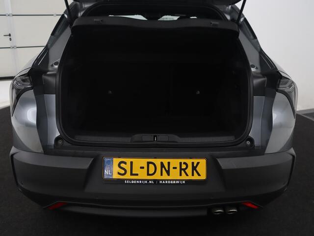 Alfa Romeo Junior 1.2 Turbo Hybrid Ibrida | LED | Parkeerhulp | Apple Carplay |