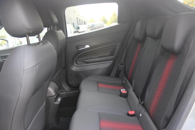 Alfa Romeo Junior 1.2 145PK AUTOMAAT Hybrid IBRIDA TI | TECHNO PACK: (LED MATRIX KOPLAMPEN, DRAADLOZE TELEFOONLADER, DODEHOEK DETECTIE, PARKEERSENSOREN VOOR ACHTER EN ZIJKANT, NAVIGATIE, ELEKTRISCH BEDIENBARE ACHTERKLEP, KEYLESS ENTRY, ADAPTIVE CRUISE CONTROL, ACHTERUITRIJ CAMERA) | PACK TI: (ELEKTRISCH BEDIENBARE BESTUUDERSSTOEL, VERKEERSBORDEN WEERGAVE, GETINTE ACHTERRUITEN, SFEER VERLICHTING, GLANZEND ZWARTE BODYKIT, 10,25" TOUCHSCREEN, LEDEREN STUURWIEL, VERSTELBARE KOFFERVLOER OP 3 NIVEAUS) | 18" LICHTMETALEN VELGEN "FORI" | DRAADLOZE APPLE CARPLAY/ANDROID AUTO | MASSAGE FUNCTIE OP DE BESTUURDERSSTOEL | STOEL VERWARMING | VOORRUIT VERWARMING |