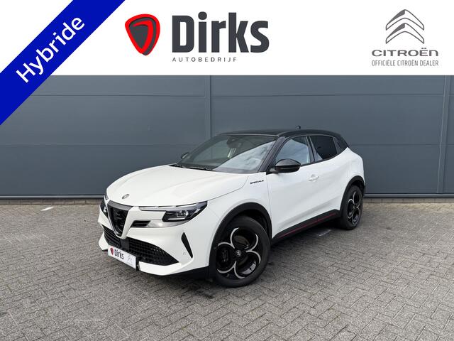 Alfa Romeo Junior 1.2 Turbo Hybrid Ibrida Speciale (Elektrische Klep - LED - Keyless Entry - Parkeersensoren V+A - Stoelverwarming - Adaptieve Cruise Controle - Camera - 18")