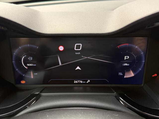 Alfa Romeo Junior 1.2 Turbo Hybrid Ibrida Speciale (Elektrische Klep - LED - Keyless Entry - Parkeersensoren V+A - Stoelverwarming - Adaptieve Cruise Controle - Camera - 18")