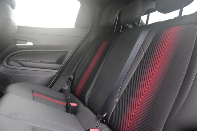 Alfa Romeo Junior 1.2 145PK AUTOMAAT Hybrid IBRIDA TI | TECHNO PACK: (LED MATRIX KOPLAMPEN, DRAADLOZE TELEFOONLADER, DODEHOEK DETECTIE, PARKEERSENSOREN VOOR ACHTER EN ZIJKANT, NAVIGATIE, ELEKTRISCH BEDIENBARE ACHTERKLEP, KEYLESS ENTRY, ADAPTIVE CRUISE CONTROL, ACHTERUITRIJ CAMERA) | PACK TI: (ELEKTRISCH BEDIENBARE BESTUUDERSSTOEL, VERKEERSBORDEN WEERGAVE, GETINTE ACHTERRUITEN, SFEER VERLICHTING, GLANZEND ZWARTE BODYKIT, 10,25" TOUCHSCREEN, LEDEREN STUURWIEL, VERSTELBARE KOFFERVLOER OP 3 NIVEAUS) | 18" LICHTMETALEN VELGEN "FORI" | DRAADLOZE APPLE CARPLAY/ANDROID AUTO | MASSAGE FUNCTIE OP DE BESTUURDERSSTOEL | STOEL VERWARMING | VOORRUIT VERWARMING | – foto 8