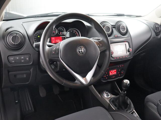 Alfa Romeo MITO 0.9 TwinAir ECO Super (Nl-Auto / Navi / Cruise / PDC)