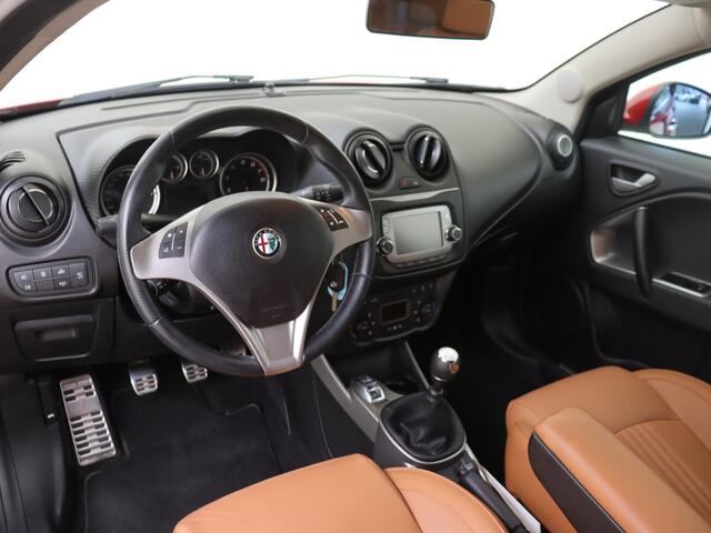Alfa Romeo MITO 0.9 TwinAir Exclusive | Speciale uitvoering | Lederen interieur | Parkeerhulp |
