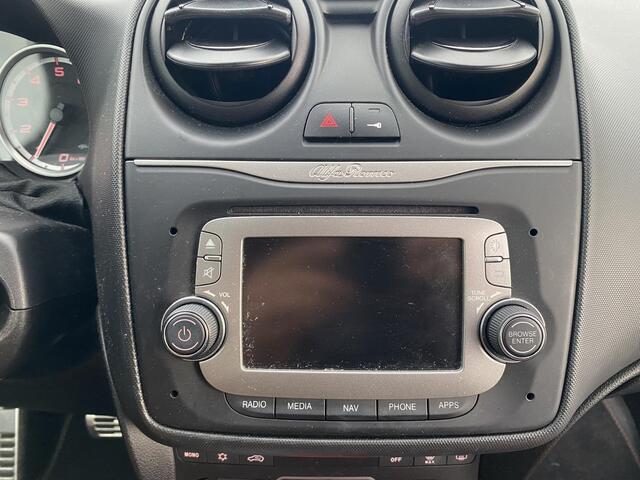 Alfa Romeo MITO 1.4 T MultiAir Super Navigatie Stoelverwarming PDC