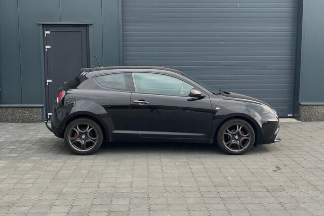 Alfa Romeo MITO 0.9 TwinAir ECO DAB CRUISE CONTROL NAVIGATIE LICHTMETALEN VELGEN