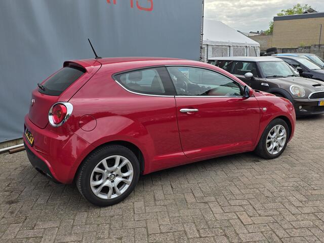 Alfa Romeo MITO 1.4 T Exclusive NAVI TEL LM MFSTUUR AUTOMAAT