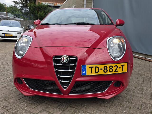 Alfa Romeo MITO 1.4 T Exclusive NAVI TEL LM MFSTUUR AUTOMAAT