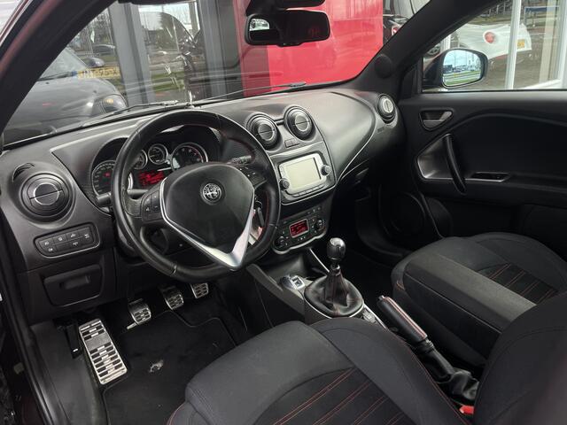 Alfa Romeo MITO TwinAir ECO | 17" Velgen | Climate/cruise control | Parkeersensoren