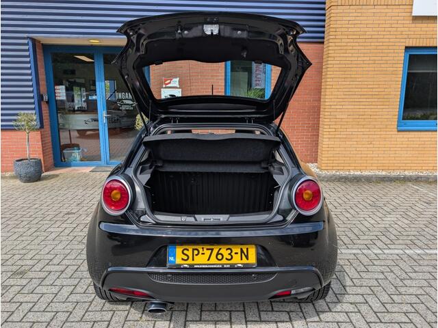 Alfa Romeo MITO 0.9 T. AIR ECO SUPER,PDC,Cruise,Stoelverw,Navi,Dealerond.
