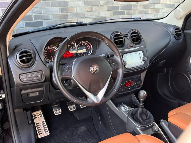 Alfa Romeo MITO 0.9 T. AIR EXCLUSIVE CLIMA - NAVI - LEDER - CRUISE ORG. NL