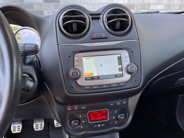 Alfa Romeo MITO 0.9 T. AIR EXCLUSIVE CLIMA - NAVI - LEDER - CRUISE ORG. NL
