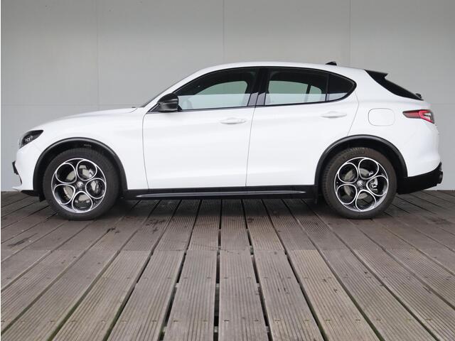 Alfa Romeo Stelvio 2.0 T GME AWD Veloce | Wegklapbare trekhaak 2300kg | Navi | 20"velgen |