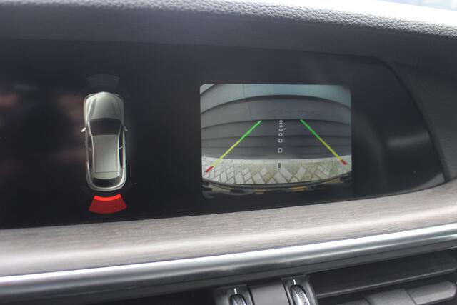 Alfa Romeo Stelvio 2.0 T Q4 AWD First Edition - 280 PK - LEDER - NAVIGATIE - CAMERA - KEYLESS -