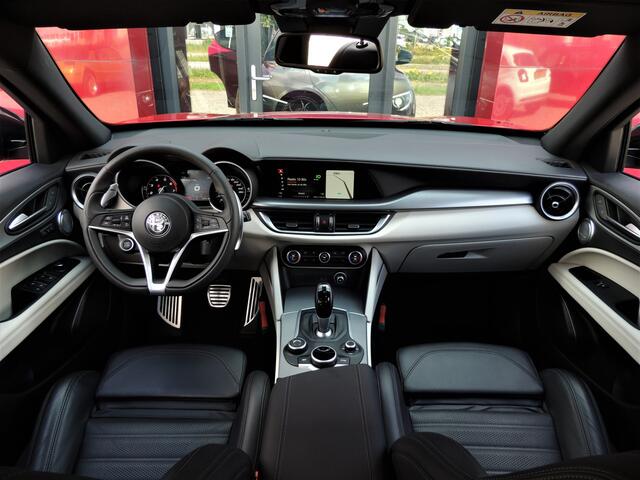 Alfa Romeo Stelvio 2.0 T AWD B-Tech | Harman Kardon | 20" Dark LMV | Veloce interieur | Elec. stoelen | Getuned tot 310PK |