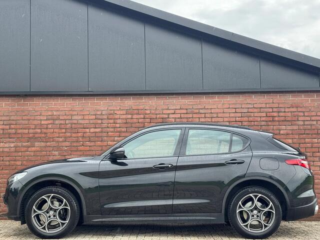 Alfa Romeo Stelvio 2.0 T AWD SUPER | LEDER | NAVI | CAMERA!
