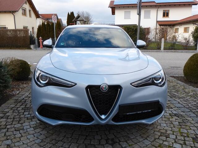 Alfa Romeo Stelvio 2.0T Q4 Ti (206kW/280pk) ** Bi-XENON/LED, NAVI+, LEDER, ACC, 19-inch LMV, MEM ** 1e EIG - 18.700 km - UNFALLFREI ** ** INFORMEER OOK NAAR ONZE AANTREKKELIJKE FINANCIAL-LEASE TARIEVEN **
