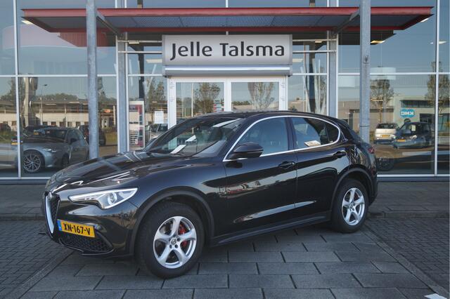 Alfa Romeo Stelvio 2.0T AWD 200pk Super|Veloce interieur|18'' velgen|PDC|Camera|Stoel-stuur verwarmbaar