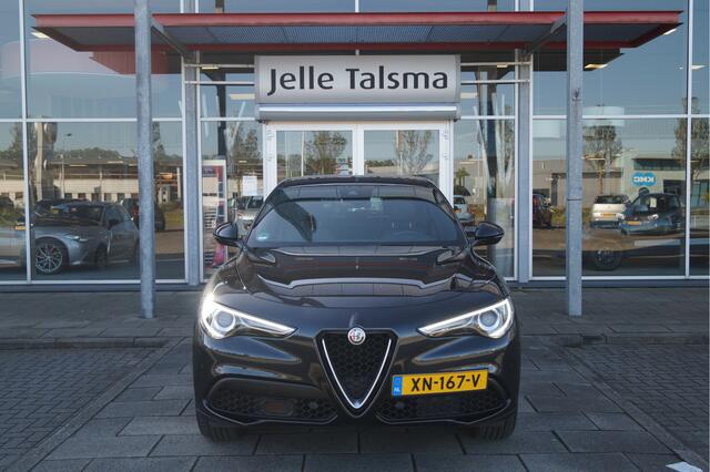 Alfa Romeo Stelvio 2.0T AWD 200pk Super|Veloce interieur|18'' velgen|PDC|Camera|Stoel-stuur verwarmbaar