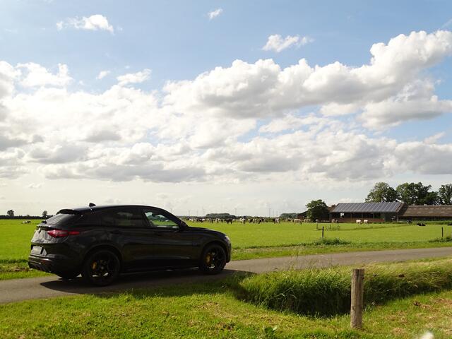 Alfa Romeo Stelvio 2.0 T AWD Veloce | Ad.Onderstel | Schuifdak | Trekh. | TI-dif. | 21 inch | Ad.Cruise | Giallo