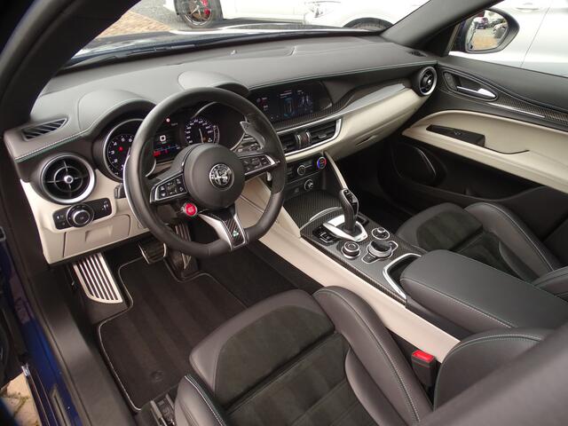 Alfa Romeo Stelvio 2.9 V6 AWD Quadrifoglio | 1e Eig | Dealerond. | Ad.Cruise | Carplay | Uniek!