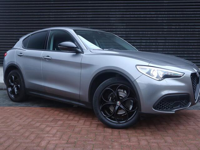 Alfa Romeo Stelvio 2.0 T AWD Super Q4 | Clima | Cruise | Carplay/Android | Half leder | Navi | Memory | PDC + Camera |