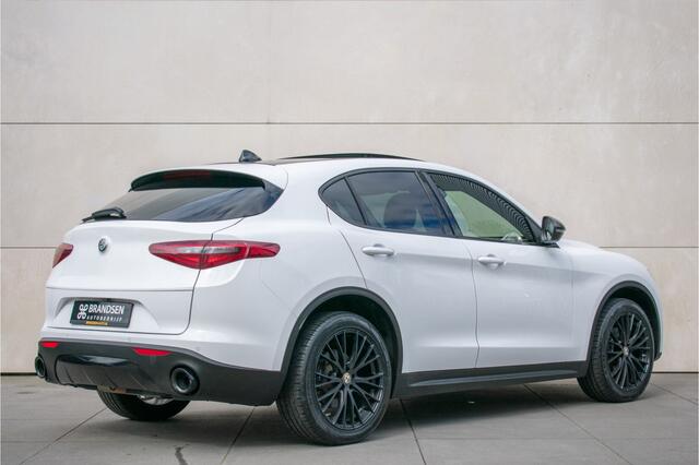 Alfa Romeo Stelvio 2.0 T AWD First Edition Pano-20"-Trekhaak-Keyless-Camera-Leer