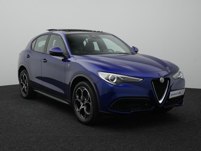 Alfa Romeo Stelvio 2.0 T AWD Ti | Lederen bekleding | Panoramisch schuif/kanteldak