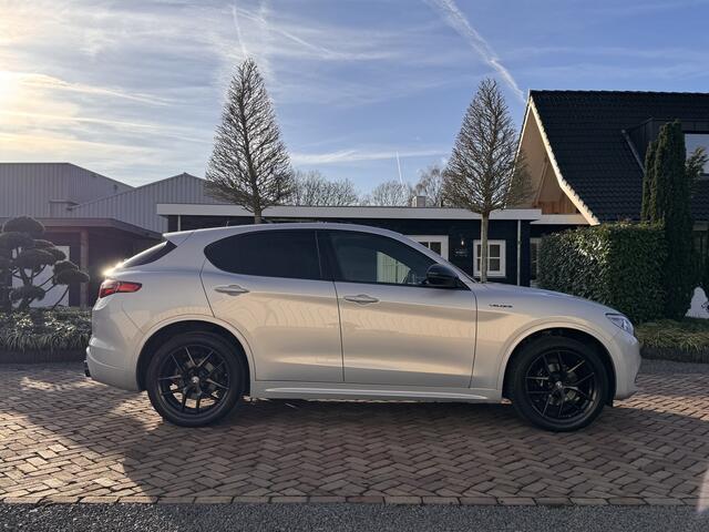 Alfa Romeo Stelvio 2.0 T AWD Veloce | BTW-auto | Schuifdak | Harman Kardon | Inst.schokdempers | Ad.cruise