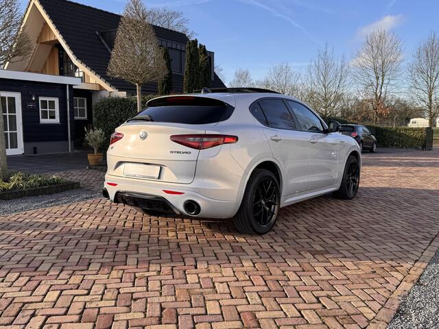 Alfa Romeo Stelvio 2.0 T AWD Veloce | BTW-auto | Schuifdak | Harman Kardon | Inst.schokdempers | Ad.cruise