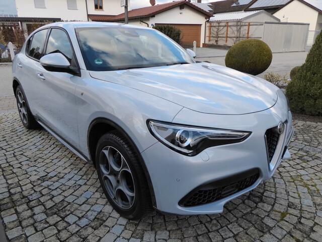 Alfa Romeo Stelvio 2.0T Q4 Ti (206kW/280pk) ** Bi-XENON/LED, NAVI+, LEDER, ACC, 19-inch LMV, MEM ** 1e EIG - 22.800 km - UNFALLFREI ** ** INFORMEER OOK NAAR ONZE AANTREKKELIJKE FINANCIAL-LEASE TARIEVEN **