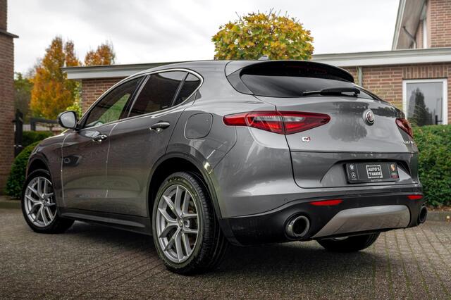 Alfa Romeo Stelvio 2.0 T AWD Veloce AWD Super First Edition 280 PK Leder Camera Keyless Stoel/Stuurverw. Elek Klep 20''