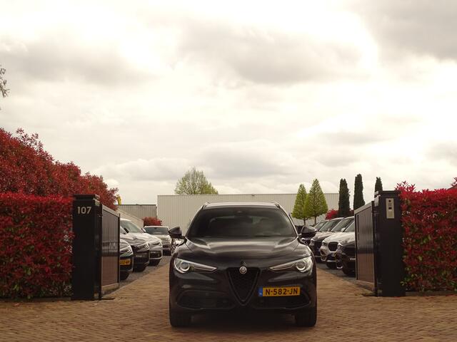 Alfa Romeo Stelvio 2.0 T AWD | Tr.hk | Savali | Dash-Cam | 310PK | Carplay | Camera | Flippers