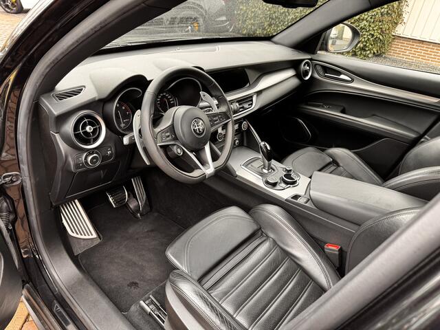 Alfa Romeo Stelvio 2.0 T AWD | Tr.hk | Savali | Dash-Cam | 310PK | Carplay | Camera | Flippers