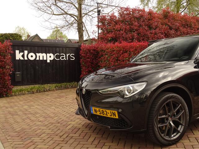 Alfa Romeo Stelvio 2.0 T AWD | Tr.hk | Savali | Dash-Cam | 310PK | Carplay | Camera | Flippers