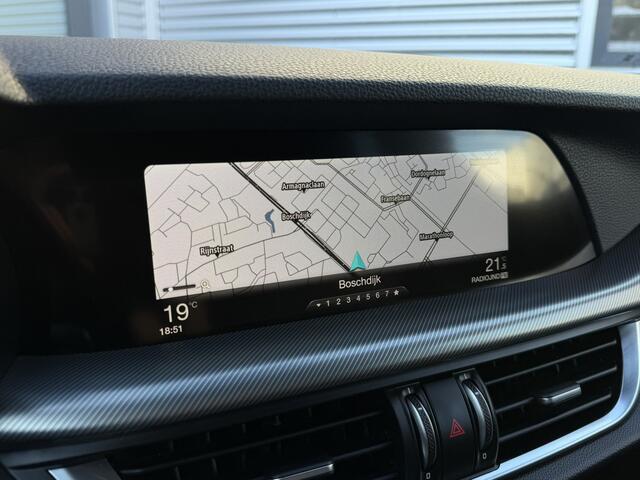 Alfa Romeo Stelvio 2.0 T AWD B-Tech Leder Memory Led CarPlay