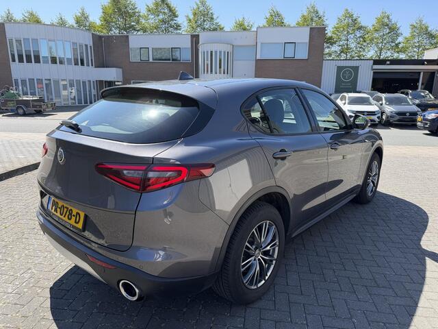 Alfa Romeo Stelvio 2.0 T AWD Super | Camera | Led |