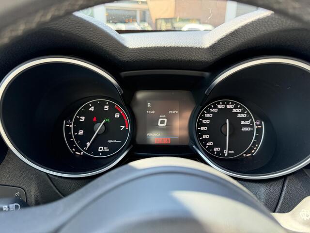 Alfa Romeo Stelvio 2.0 T AWD Super | Camera | Led |