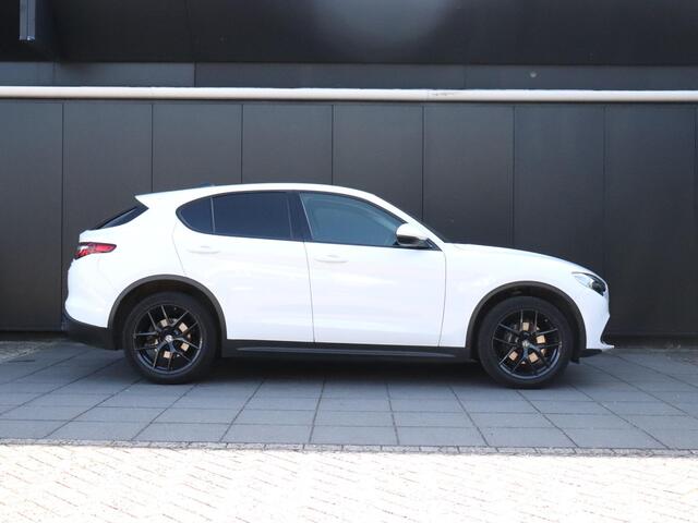 Alfa Romeo Stelvio 2.0 T AWD Super | LEDER | MEMORY | CAMERA | STOEL/STUURVERW. | CRUISE | NAVI |