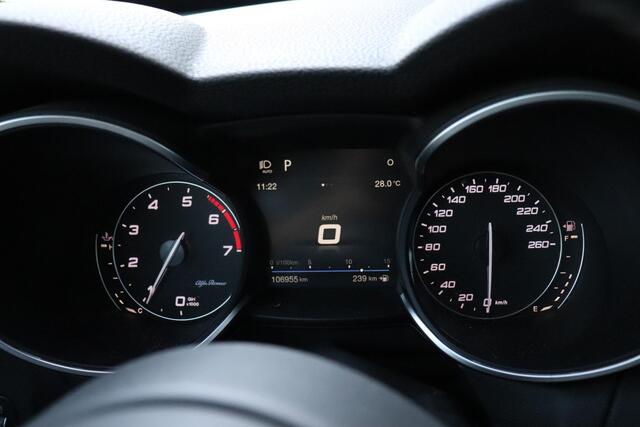Alfa Romeo Stelvio 2.0 T AWD Super | LEDER | MEMORY | CAMERA | STOEL/STUURVERW. | CRUISE | NAVI |