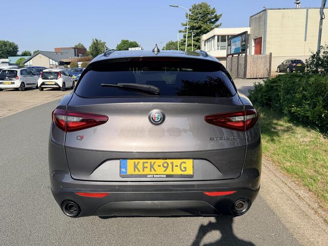 Alfa Romeo Stelvio 2.0T Q4 200PK AUToLederoCarplay