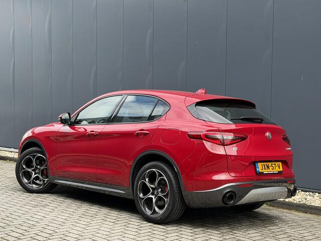 Alfa Romeo Stelvio 2.0 T AWD Ti | Stoel/Stuurverwarming | 20" Velgen | Camera
